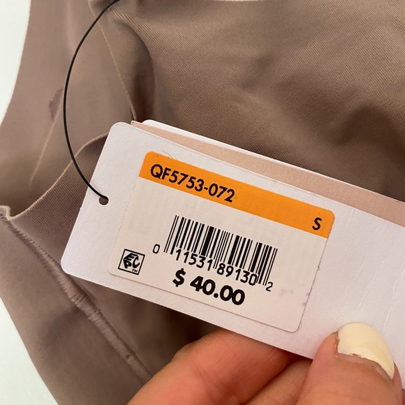 Calvin Klein NWT t-Shirt Bralette- size Small - Picture 2 of 4